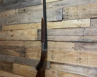 ITHACA GUN CO Century Trap Model 12 Gauge 2 3/4 Chamber Shotgun