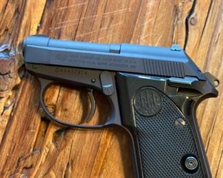 BERETTA 3032 Tomcat Semi Automatic - .32 Caliber