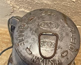Antique Dietz D-Lite N.Y. USA No.2 Railroad Lantern