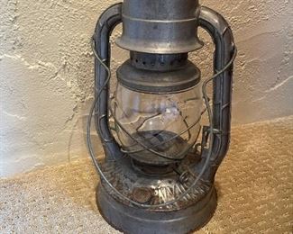 Antique Dietz D-Lite N.Y. USA No.2 Railroad Lantern