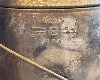 Vintage Gamble's Artisan Kerosene Lantern, Green Lantern - No 30 E Globe