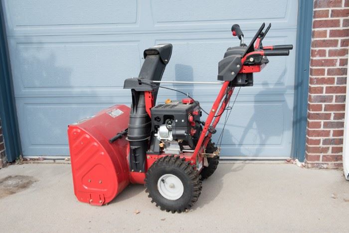 Troy-Bilt OHV 208cc Snow Blower