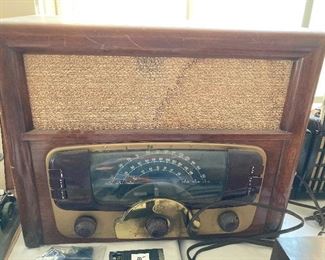 vintage radio