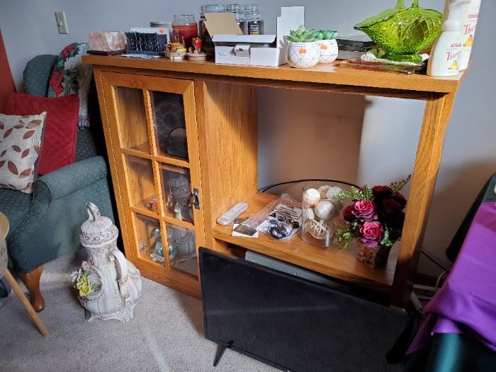 Martha Hofmann Estate Sale by Mockingbird... starts on 11/11/2021