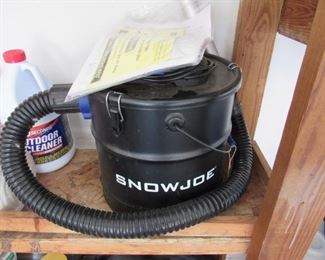 Snow Joe electric ash vacuum