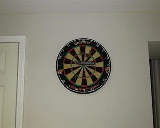 Dart board with 2 sets of steel tip darts