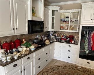 Kitchen is packed with everyday items and more!
