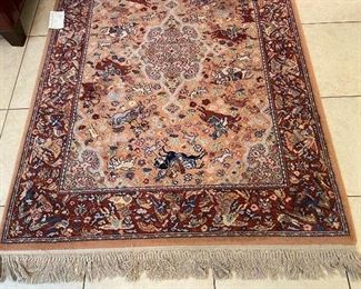 Approx 6 x 4 fringed rug.