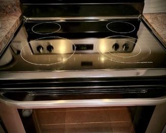 Frigidaire electric range, EXCELLENT CONDITION $150 OBO
