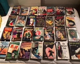 Awesome collection of 1930s & 40s paperback mysteries 