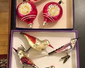 Vintage ornaments including clip-on birds