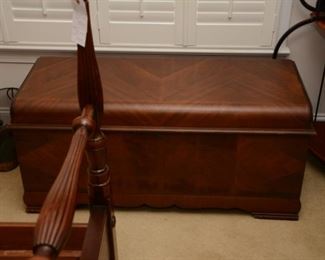 Lane cedar chest