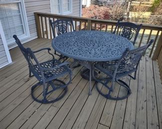 outdoor table and chairs