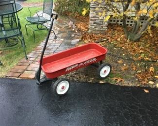 Radio Flyer Red wagon