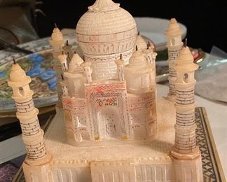 White Marble Taj Mahal Collectible Replica Handcrafted Home Decor' 