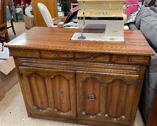 Full Sewing Cabinet Great Features, Sewing Machine