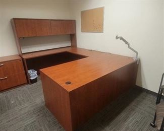 U Shape Wilcox Office Desk with Hutch