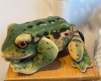Vintage Steiff Mohair Frog Plush