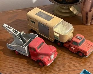 Vintage Toy Cars & Trucks (Dinky, Matchbox, Etc.)