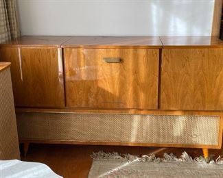 Stunning Grundig Majestic Stereo Console with Garrard Turntable & 1 Floor Speaker (Photo 2 of 10)