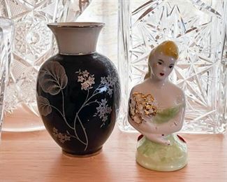Pretty Miniature Vase, Vintage Porcelain Bust / Figurine
