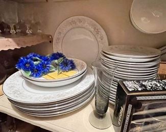 Vintage China (Photo 1 of 2)