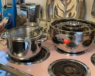 Pots & Pans, Mixing Bowls, Strainers
