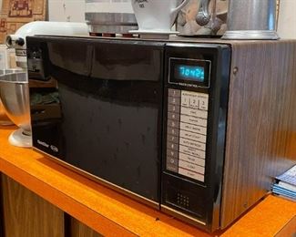 Microwave Oven