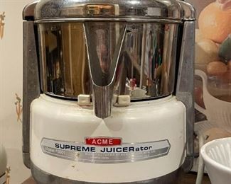 Acme Supreme Juicerator