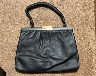 Women's Purses & Handbags