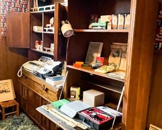 Bookshelves / Wall Units