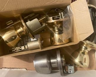 Door Knobs / Hardware