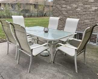 Patio / Garden Dining Table & Chairs