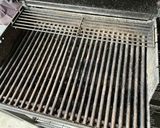 Weber Grill (Photo 3 of 3)