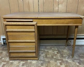 Vintage MCM Vanity (mirror is broken), Photo 1 of 3