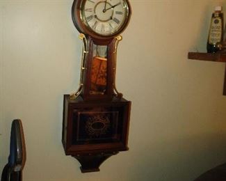 Banjo style clock