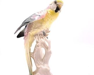 VINTAGE KARL ENS GERMANY PORCELAIN PARRAKEET BIRD - BUDGERIGAR w GREEN WINDMILL $250 plus shipping
 
 
DETAILS:
Karl Ends
Green Windmill
Pastel Coloring
10" Tall
 
Condition:  Very good condition.  No apparent damage. 