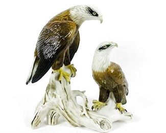 VINTAGE KARL ENS VOLKSTEDT PORCELAIN TWO PERCHED EAGLES BLUE WINDMILL $875 plus shipping
  
DETAILS:
Vintage (1945)
Karl Ens 
Volkstedt
Two Eagles 
Glazed
Porcelain
Blue Windmill Marks 
14" h x 12 long
Made in Germany
 
Condition:  In beautiful condition.