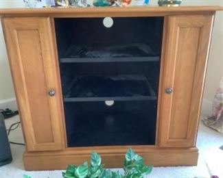 Wood media cabinet