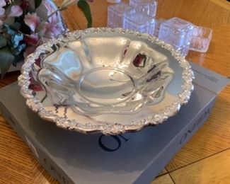 Oneida silver plate bowl 