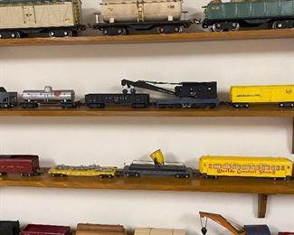 Large collection of model trains, including pre-war Lionel and American Flyer (A.C. Gilbert). More photos of trains, accessories and boxes shown in photos that follow.