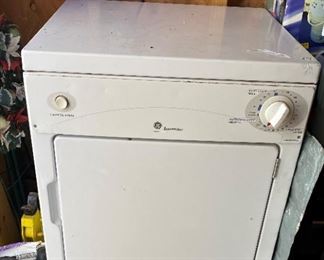 GE Spacemaker Electric Dryer,