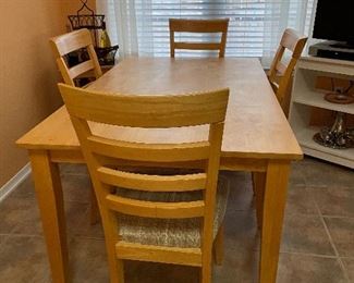 Like New Kitchen Dinette $115