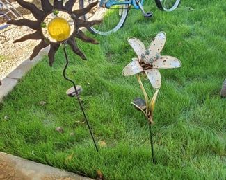 25% off Yard Art