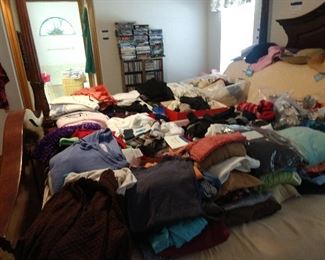 Bedroom set is not for sale . We piled clothes on the bed & dresser