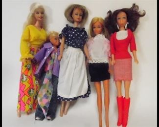 Barbie, Skipper, Midge Dolls.