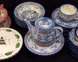 TEMP-TATIONS OVENWARE, CAKE STANDS,