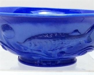 FENTON BLUE FISH ART GLASS BOWL