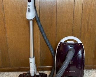 Kenmore Vacuum Cleaner