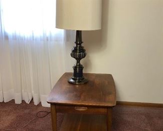 Mid Century Lane End Table with Stiffel Lamp
